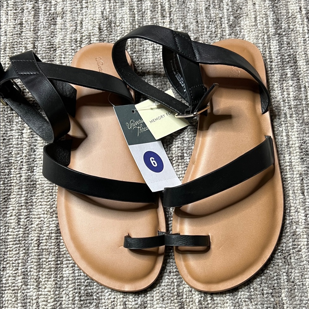 Universal Thread Sol Toe Loop Ankle Strap Sandals Various Sizes - Picture 2 of 7